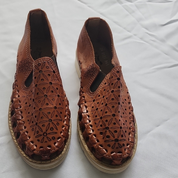Brown Cutout Leather Slip-On Shoes - Picture 1 of 6